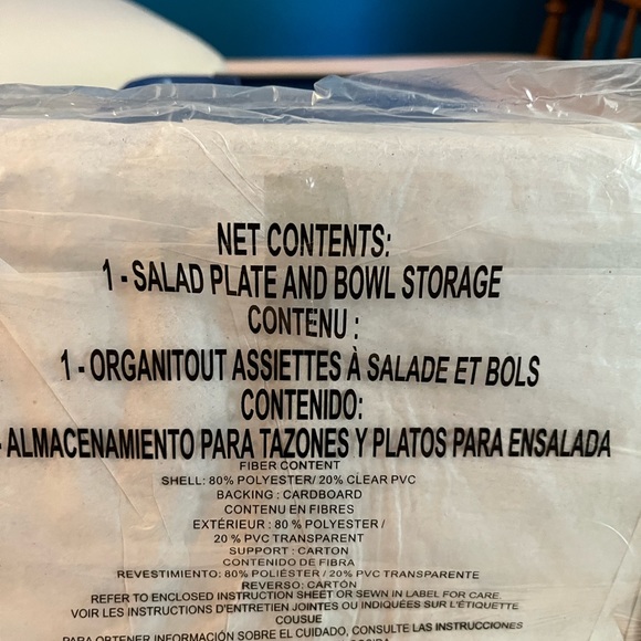 AVON LIVING Plates and Bowl storage containers - Picture 3 of 4